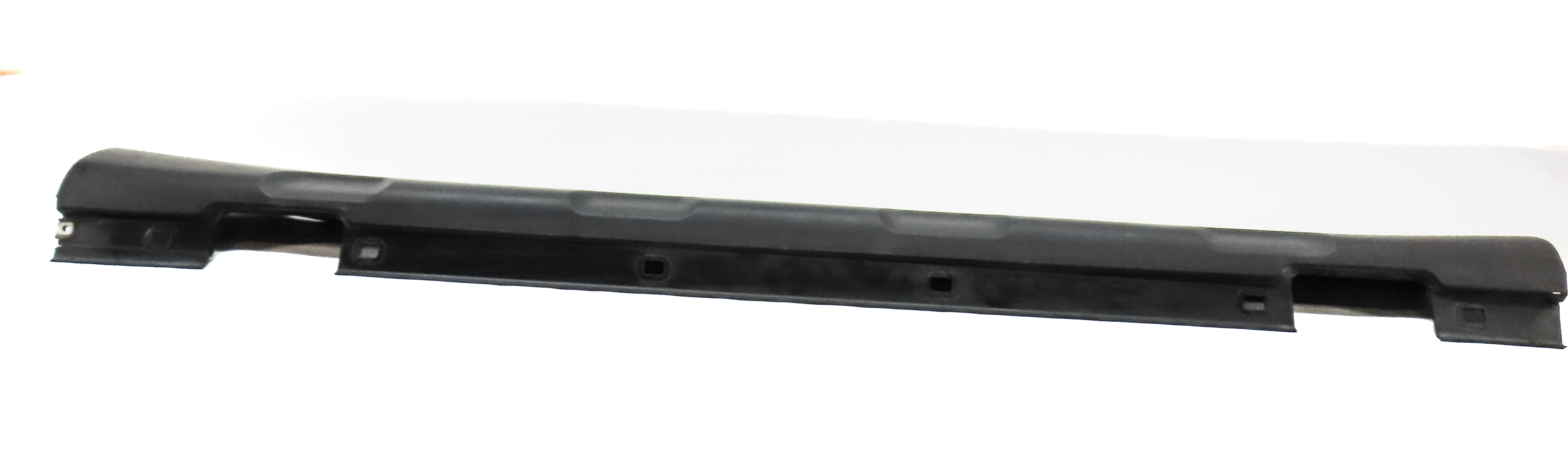 19 MERCEDES GLA250 (X156) FRONT RIGHT PASSENGER SKIRT ROCKER PANEL MOULDING TRIM — exact item pictured